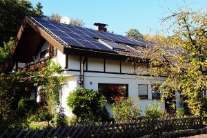 Welche Faktoren wirken sich auf die Installationskosten einer Photovoltaikanlage aus?