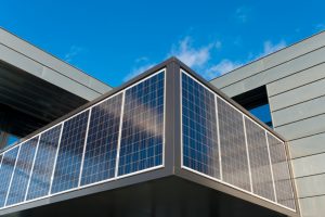 solar fassade bipv gebäudeintegrierte photovoltaik
