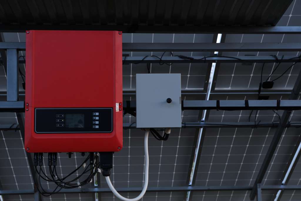Wechselrichter an einer Solaranlage