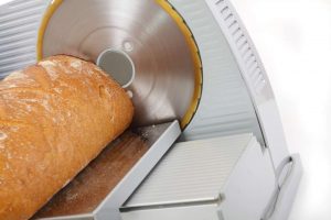 Brotschneidemaschine mit Brotlaib