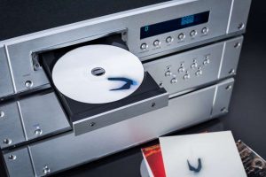 CD-Player mit offenem CD-Fach