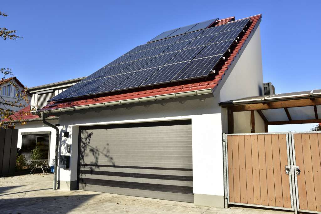 Photovoltaikanlage auf einem Garagendach